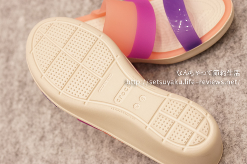 クロックスのカラーブロックウェッジColorblock Wedge W靴裏詳細