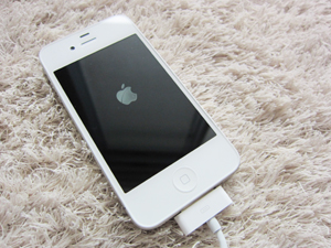 iPhone4 whiteが届きました〜！！