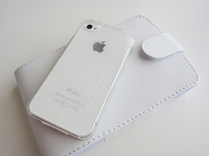 白iPhone用に白い折りたたみキーボードTK-FBP028EWH